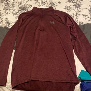 Mens maroon Under armour heatgear quarter zip fleece